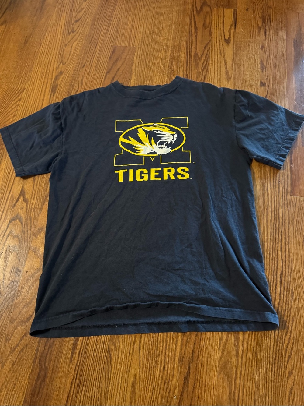 Vintage Missouri Tigers T-Shirt Black NCAA College Tee Large
